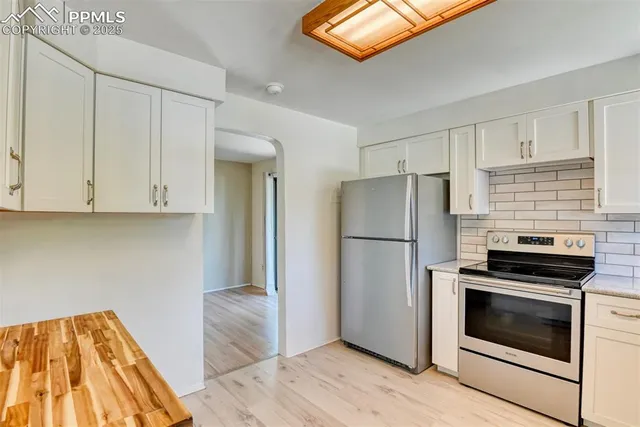 $369,000 | 135 Helena Lane, Colorado Springs, CO 80904