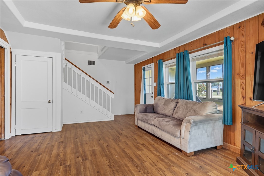 488 Alamo Beach Avenue Port Lavaca, TX 77979 - Photo 6 of 36 a living room with furniture and a large window