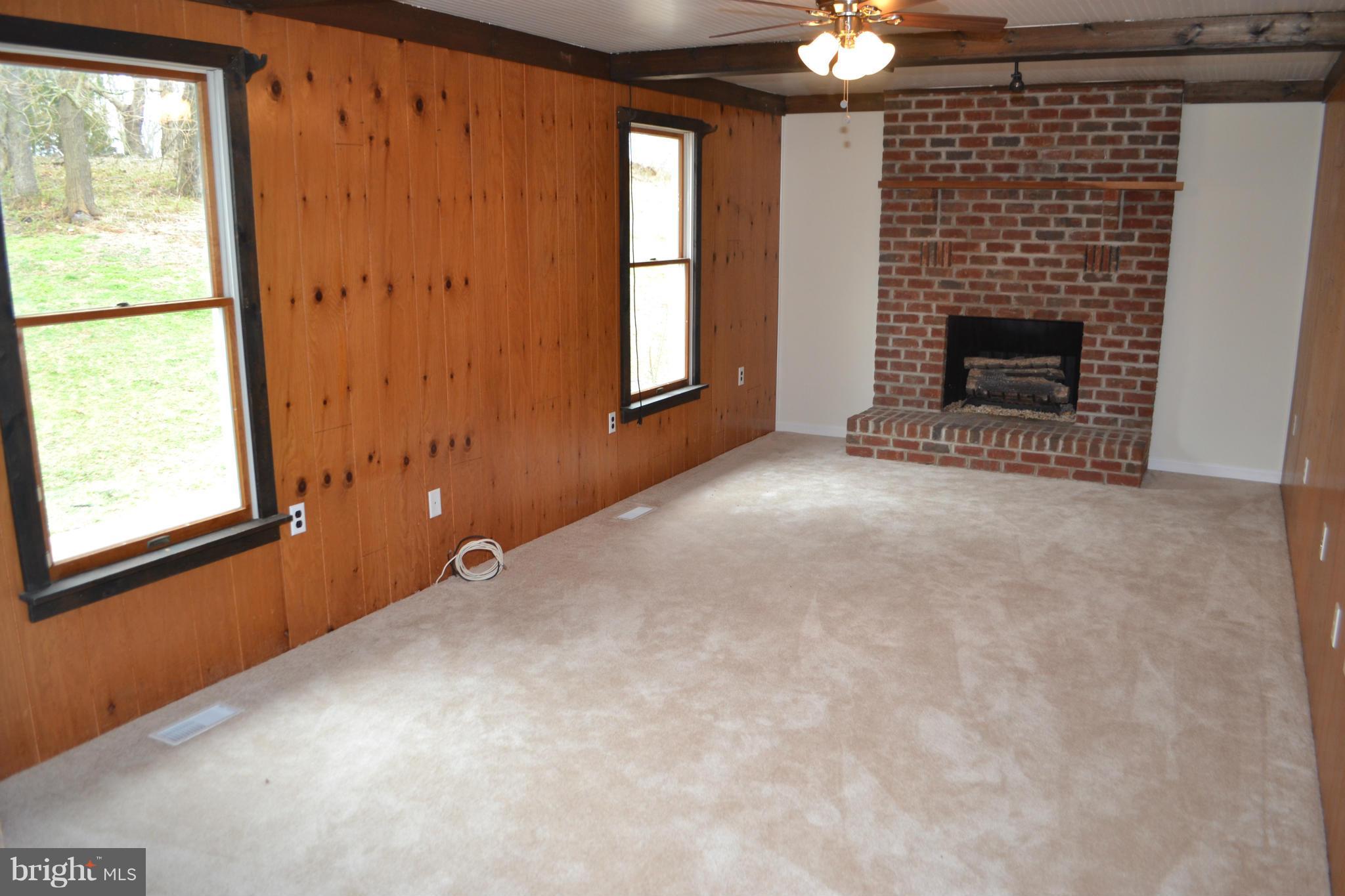 536 Bachmans Valley Road Westminster, MD 21158 - Photo 8 of 30 Family Room