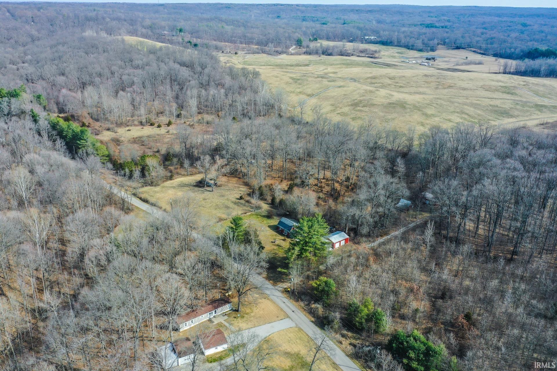 7716 North Lydy Road Bloomington, IN 47408 - Photo 4 of 35