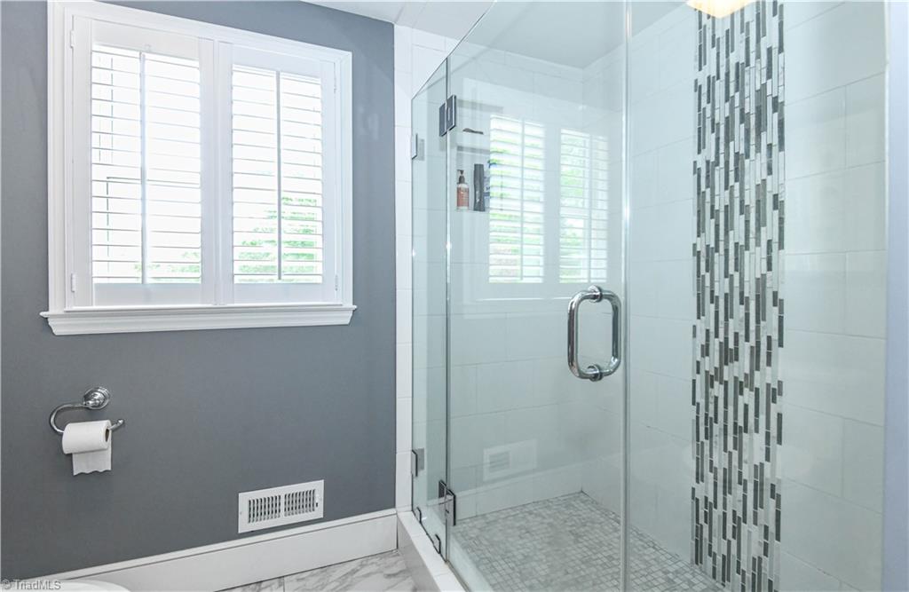 2320 Danbury Road Greensboro, NC 27408 - Photo 35 of 48