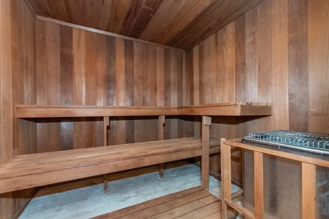 $1,898,000 | 79 Florence Street, Unit 402S, Newton, MA 02467