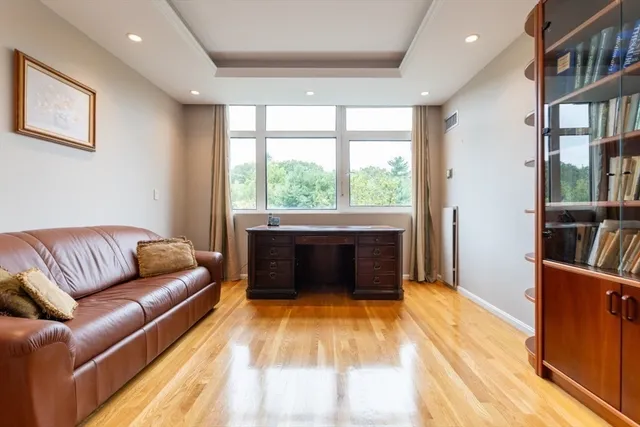 $1,898,000 | 79 Florence Street, Unit 402S, Newton, MA 02467