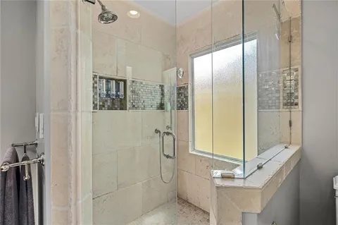 $585,000 | 1008 West 71st Terrace, Kansas City, MO 64114
