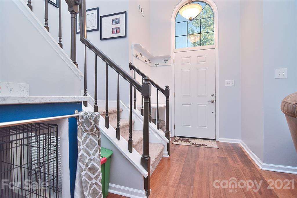8134 Hunley Ridge Road Matthews, NC 28104 - Photo 4 of 34 Gallery Image 4