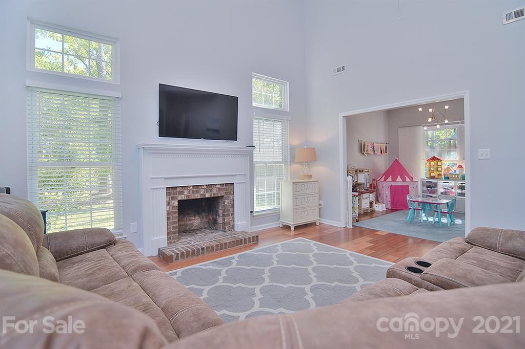 8134 Hunley Ridge Road Matthews, NC 28104 - Photo 8 of 34 Gallery Image 8