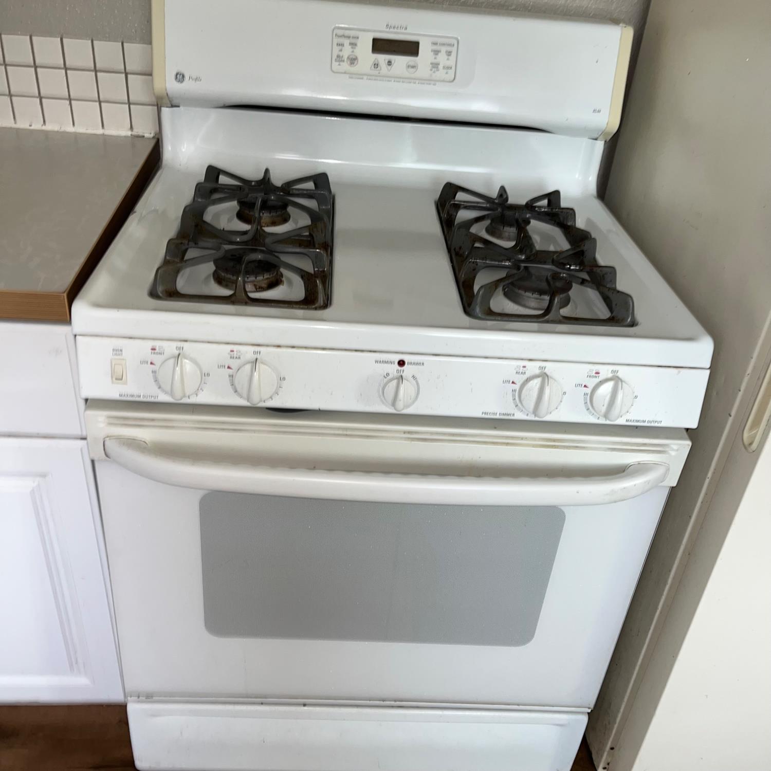 562 Ranger Street Oakdale, CA 95361 - Photo 53 of 64 ADU gas stove