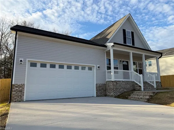 $361,000 | 2710 Griffith Road, Winston-Salem, NC 27103