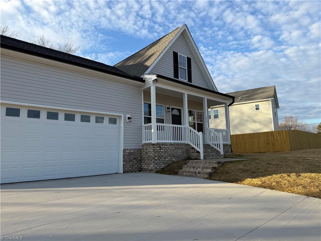 2710 Griffith Road Winston-Salem, NC 27103 - Photo 2 of 49