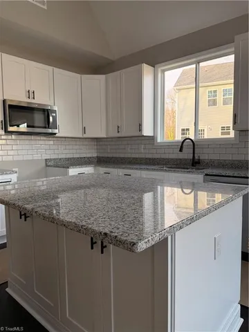 $366,000 | 2710 Griffith Road, Winston-Salem, NC 27103