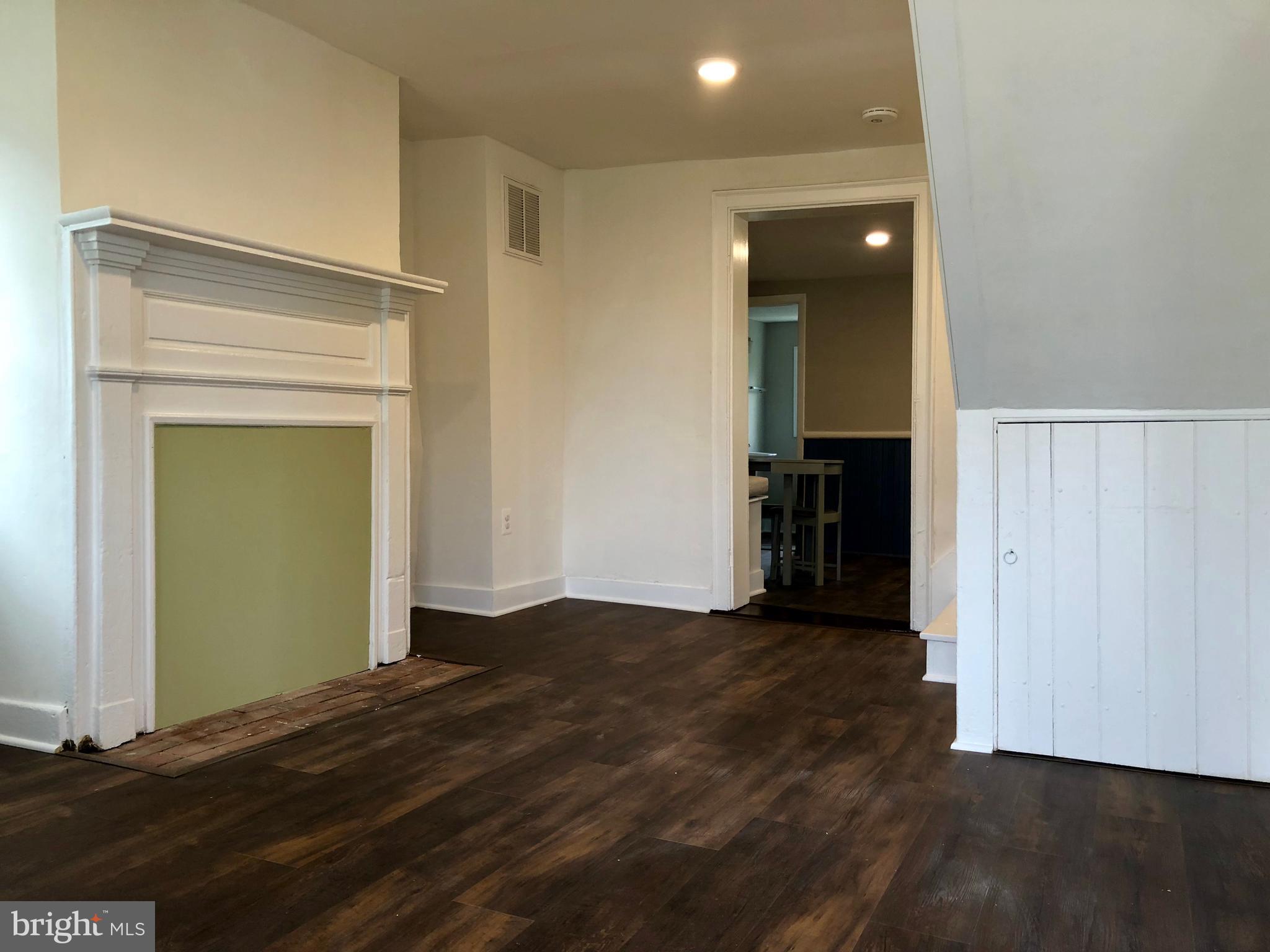5913 Broad Run Road Jefferson, MD 21755 - Photo 8 of 14 LOADED WITH CHARM - CUSTOM PAINT COLORS