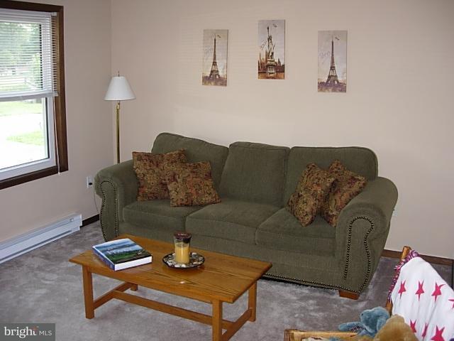 582 Oak Tree Road Manheim, PA 17545 - Photo 3 of 6