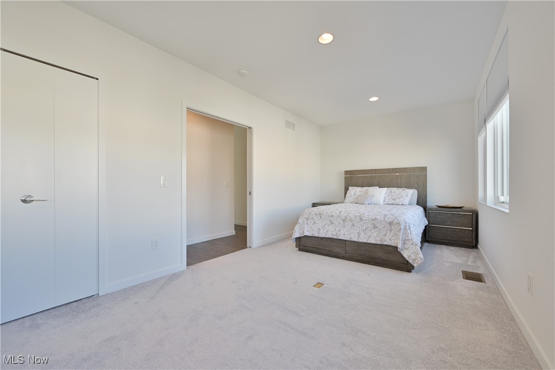 18875 Riversouth Terrace, Unit 35 Cleveland, OH 44126 - Photo 22 of 37 Bedroom featuring carpet floors and recessed lighting