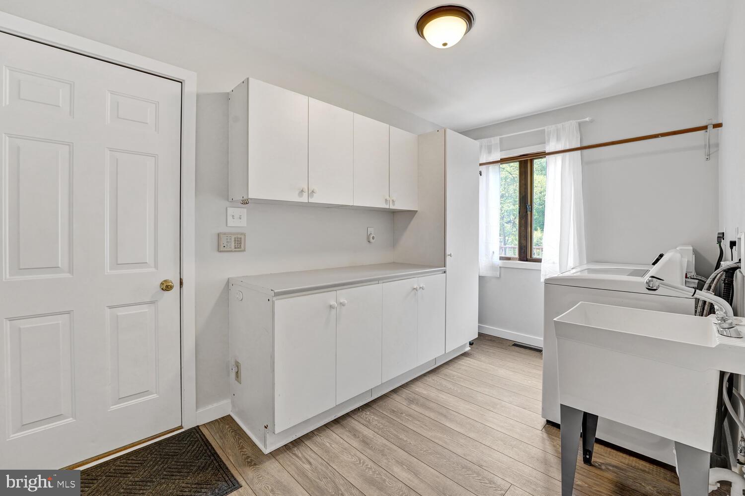 813 Marlboro Spring Road Kennett Square, PA 19348 - Photo 20 of 57 Laundry Area