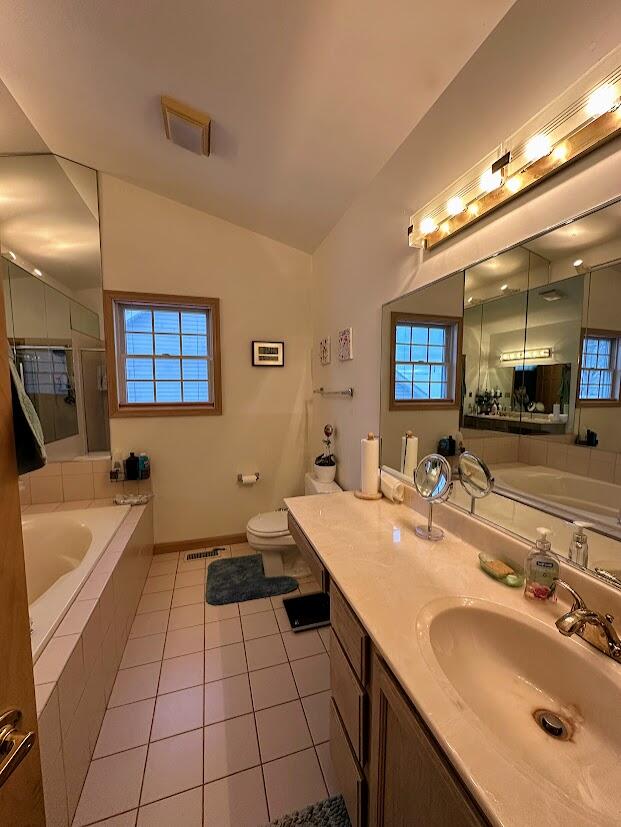 1518 West 96th Place Crown Point, IN 46307 - Photo 23 of 37 a bathroom with a sink double vanity
