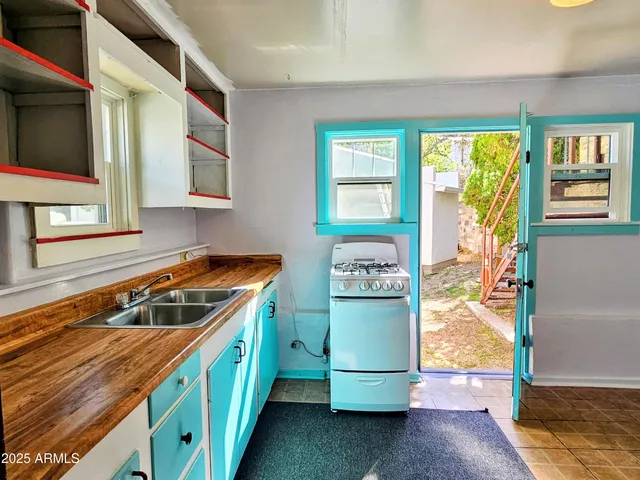 $850,000 | 500 Tombstone Canyon, Bisbee, AZ 85603