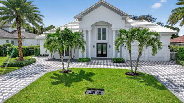 $2,475,000 | 11938 North Lake Drive, Boynton Beach, FL 33436