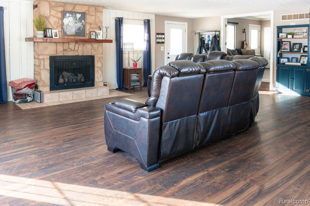 6715 Lierman Road Imlay City, MI 48444 - Photo 10 of 50 Gallery Image 10