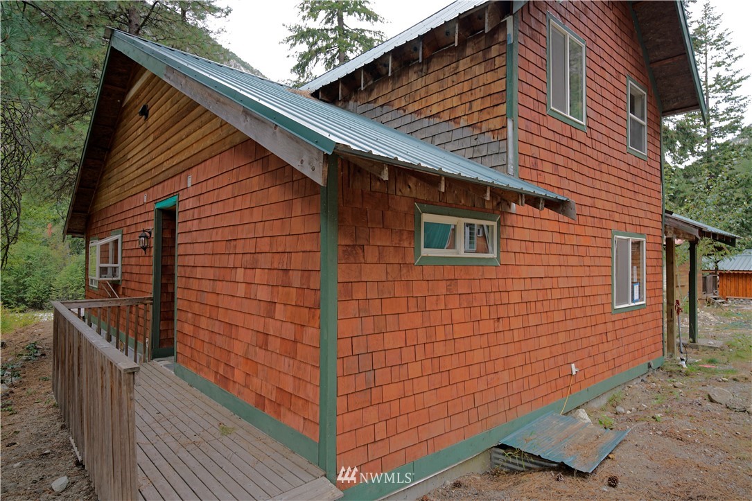 18075 Entiat River Road Entiat, WA 98822 - Photo 13 of 25 Gallery Image 13