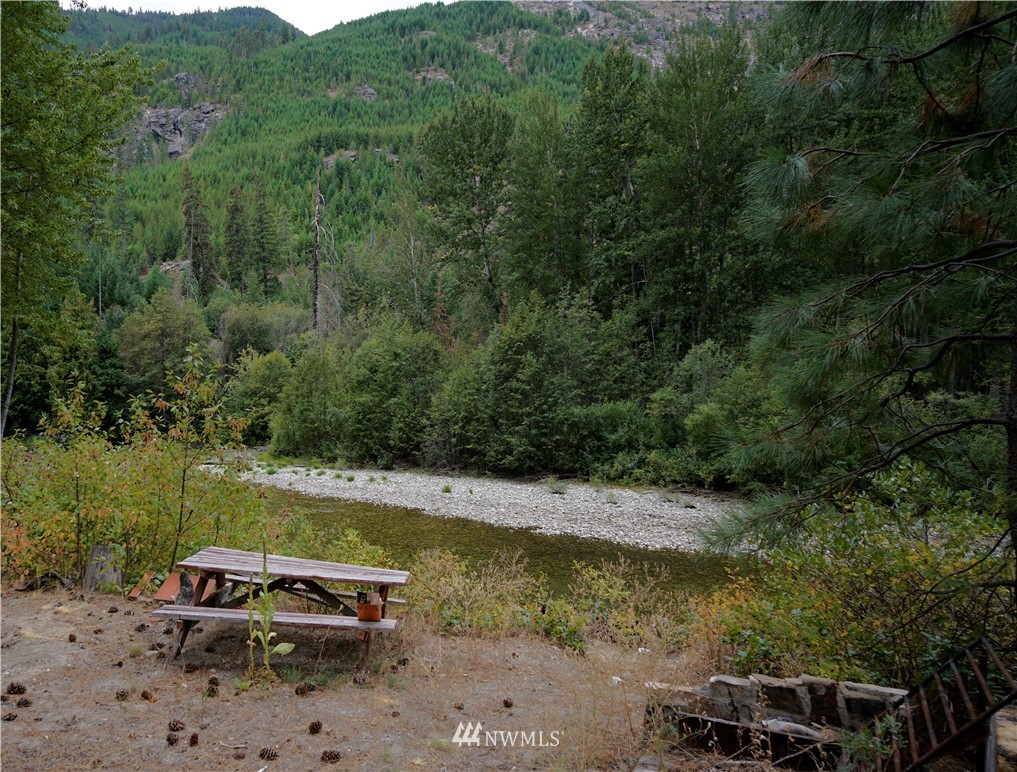 18075 Entiat River Road Entiat, WA 98822 - Photo 15 of 25 Gallery Image 15