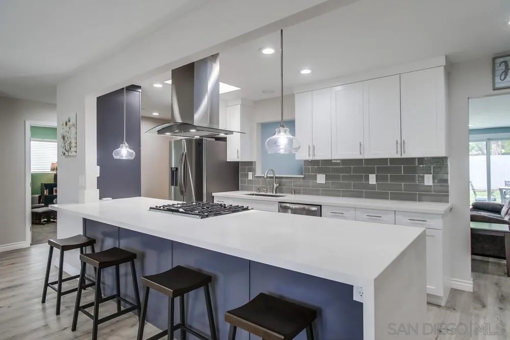 8759 Innsdale Avenue Spring Valley, CA 91977 - Photo 2 of 33 Gallery Image 2
