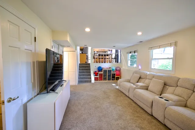 $3,200 | 5 Castlegate Court, Vernon Hills, IL 60061