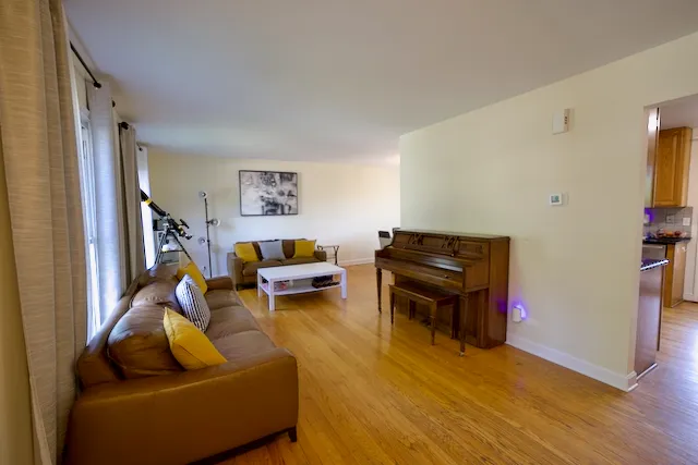 $3,200 | 5 Castlegate Court, Vernon Hills, IL 60061