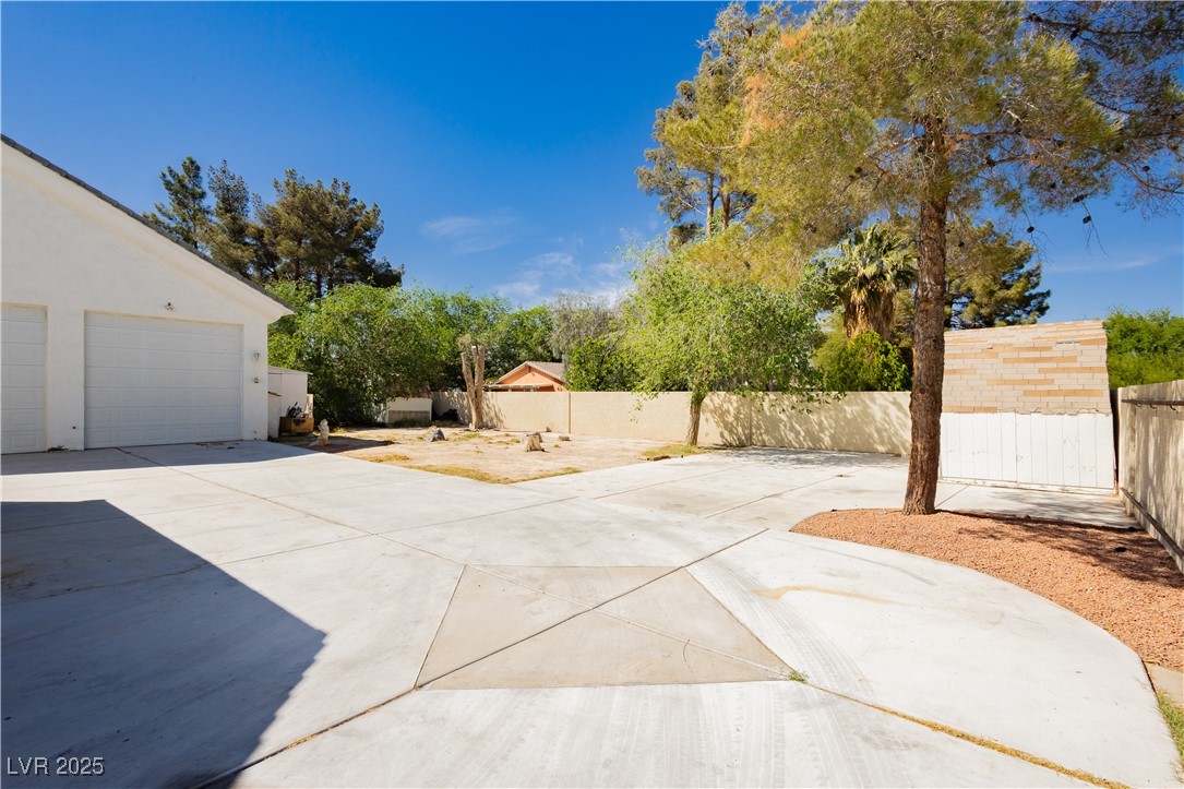 3720 East Oquendo Road Las Vegas, NV 89120 - Photo 35 of 53