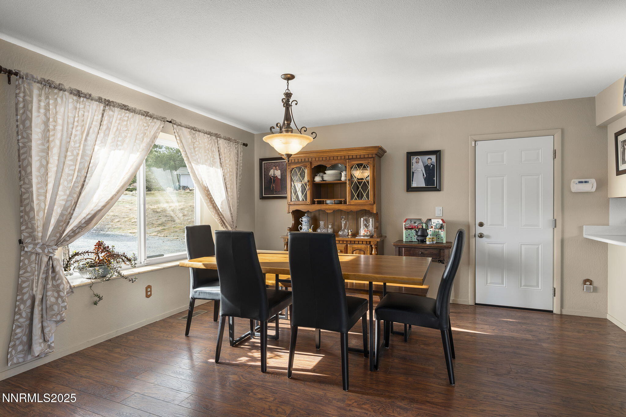 10300 Wells Fargo Road Reno, NV 89508 - Photo 9 of 38 6-web-or-mls-_DSC0882