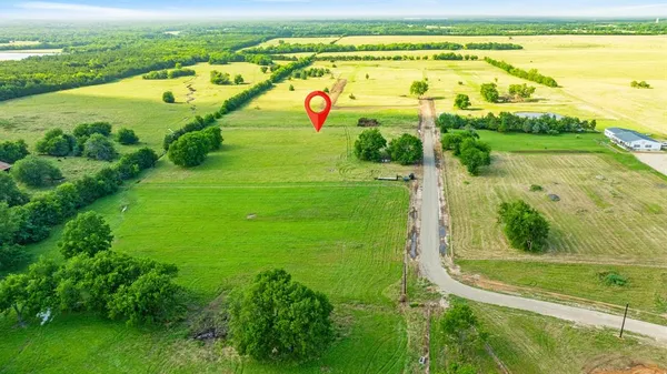 $50,000 | 393 Private Road, Sumner, TX 75486