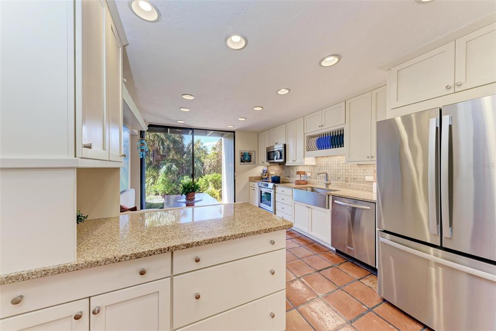 360 Pine Run Drive Osprey, FL 34229 - Photo 10 of 69 Gallery Image 10