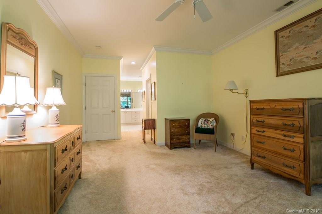 73 Ridgetop Circle, Unit 203 Brevard, NC 28712 - Photo 13 of 24 Gallery Image 13