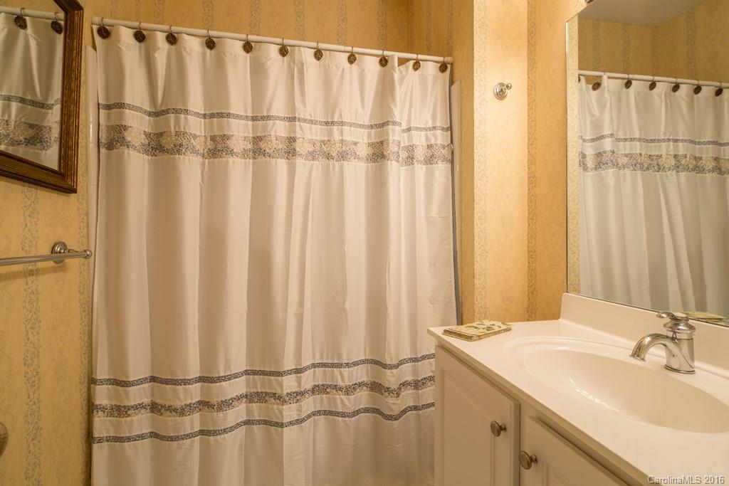 73 Ridgetop Circle, Unit 203 Brevard, NC 28712 - Photo 18 of 24 Gallery Image 18