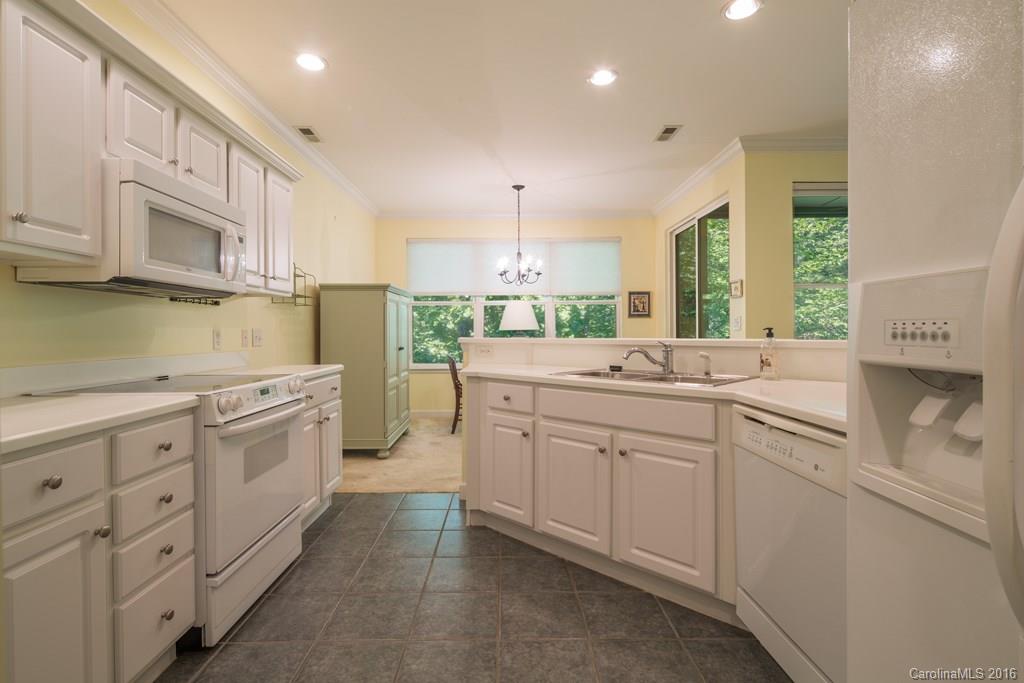 73 Ridgetop Circle, Unit 203 Brevard, NC 28712 - Photo 10 of 24 Gallery Image 10