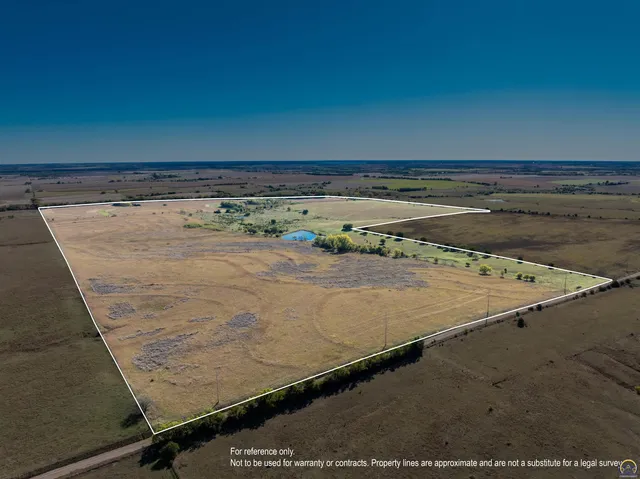 $1 | 0 11th Street, Clay Center, KS 67432