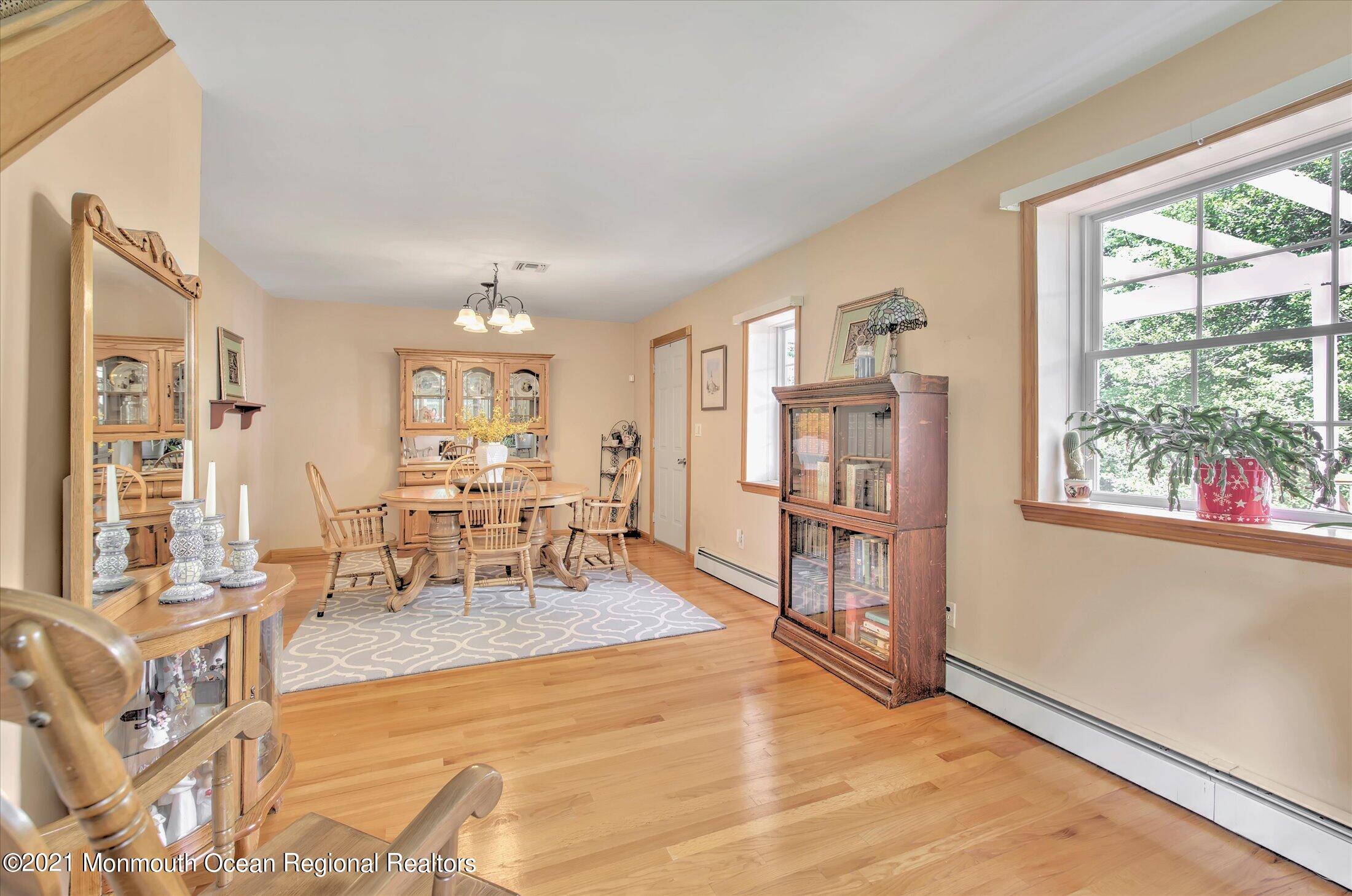 87 Millhurst Road Manalapan, NJ 07726 - Photo 11 of 44 05-LIVING ROOM