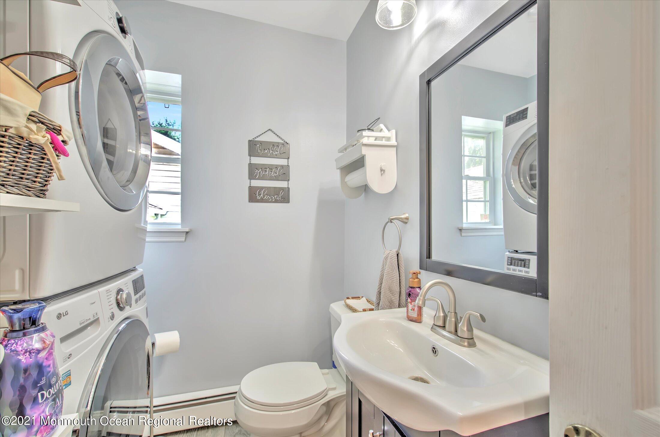 87 Millhurst Road Manalapan, NJ 07726 - Photo 24 of 44 16-BATHROOM_LAUNDRY