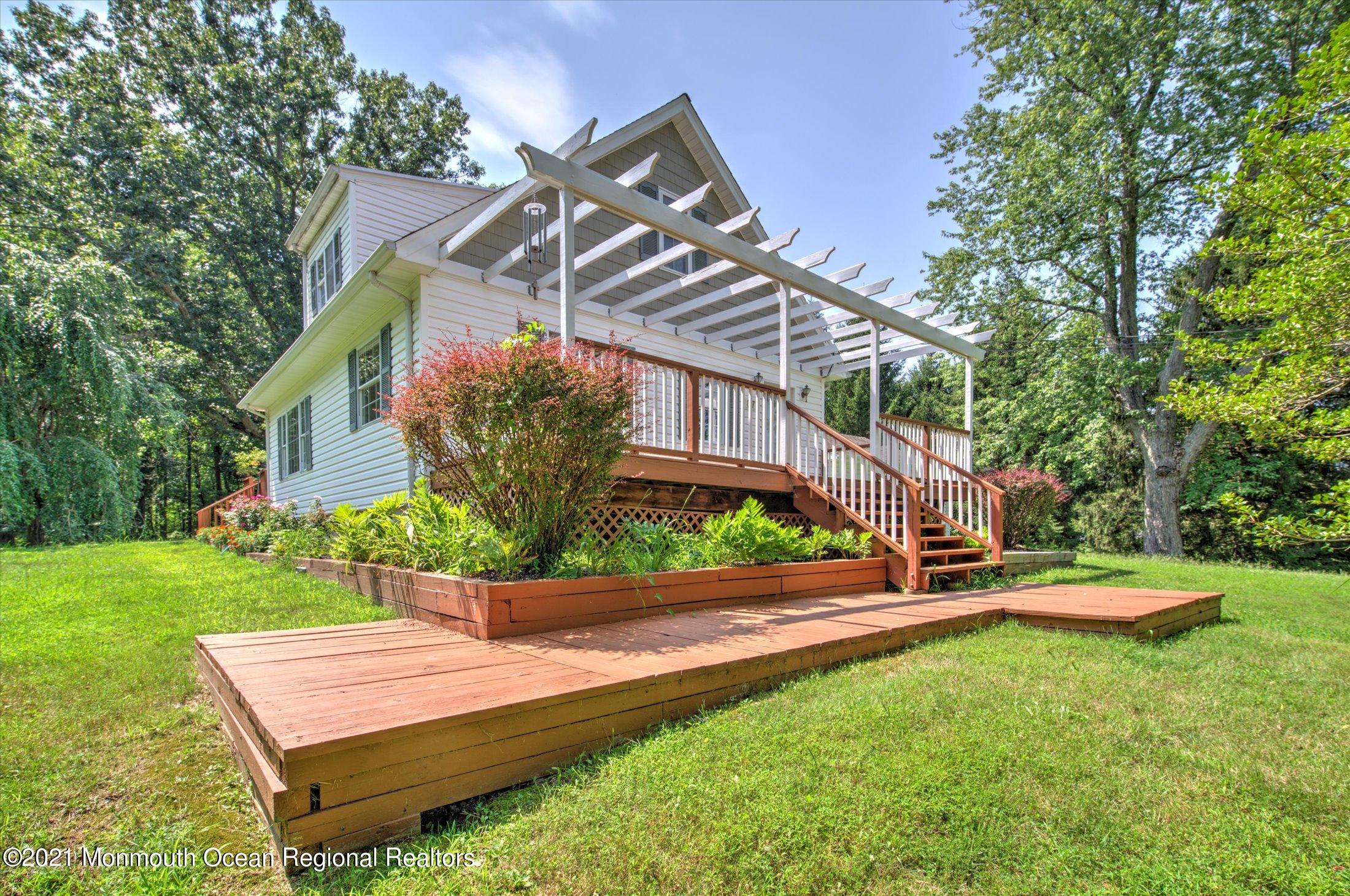 87 Millhurst Road Manalapan, NJ 07726 - Photo 38 of 44 02-FRONT