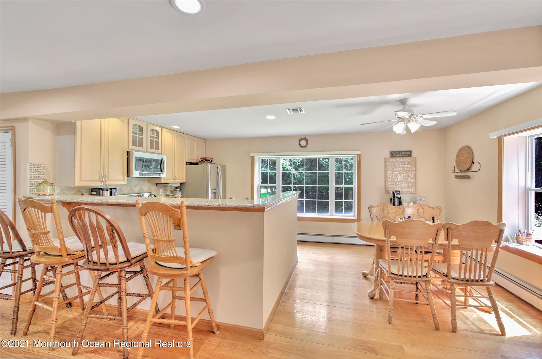 87 Millhurst Road Manalapan, NJ 07726 - Photo 5 of 44 07-KITCHEN