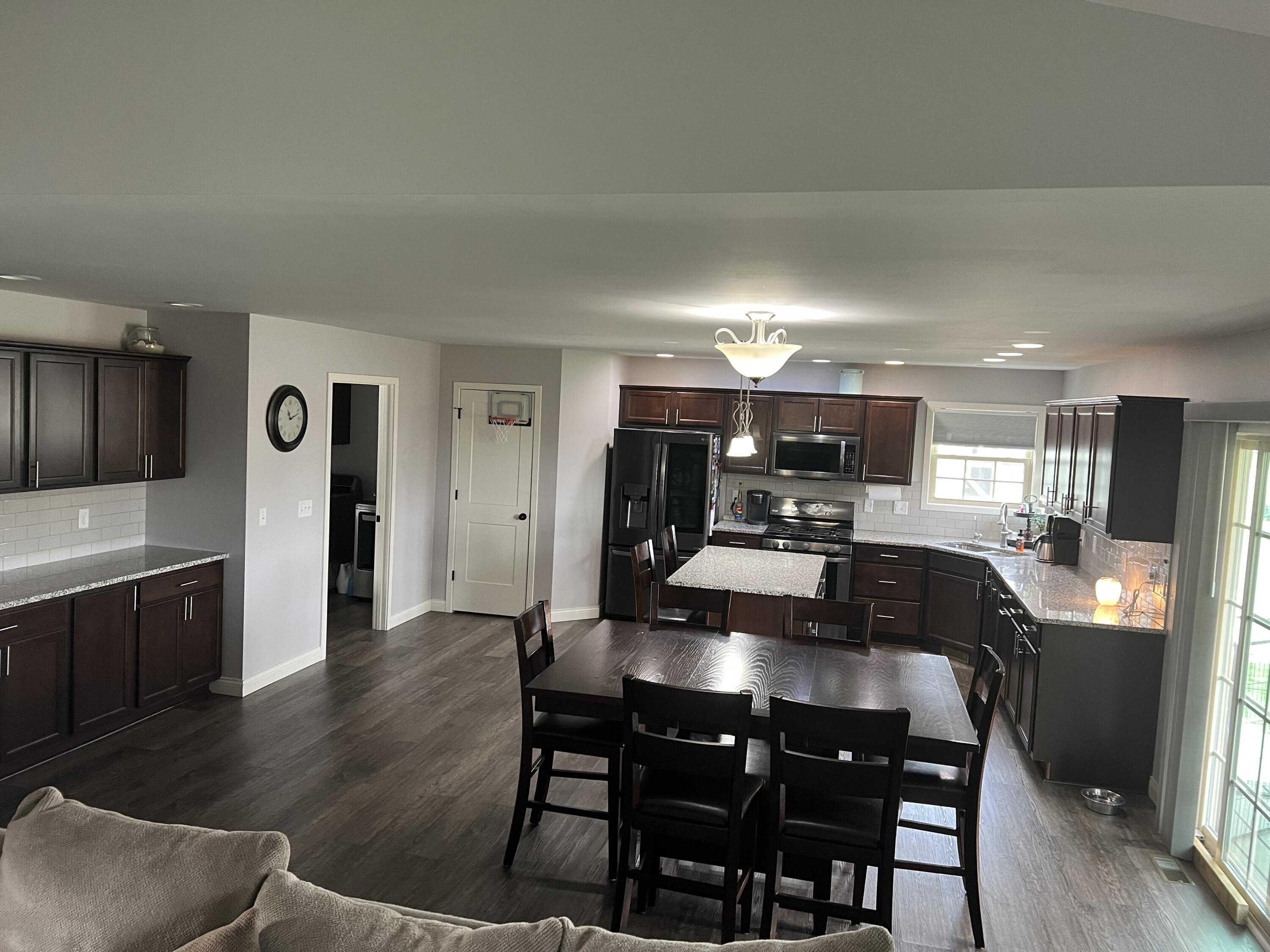 702 19th Street Southeast De Motte, IN 46310 - Photo 7 of 22 3000x2250