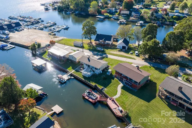 $475,000 | 349 Taylorsville Beach Court, Taylorsville, NC 28681