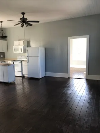 $1,000 | 2127 Avenue K, Unit UP, Galveston, TX 77550