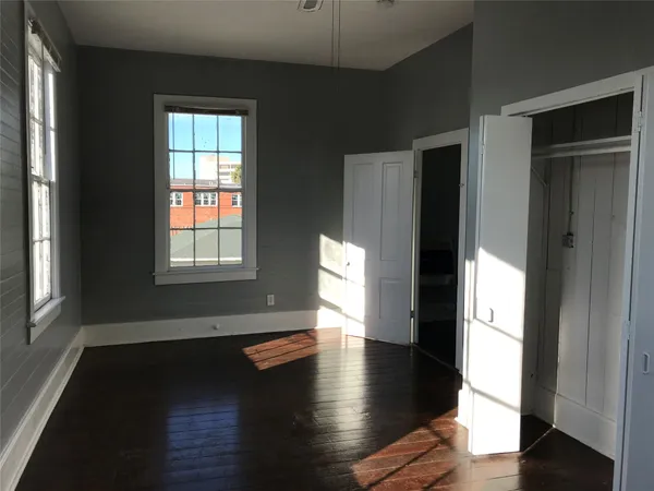 $1,000 | 2127 Avenue K, Unit UP, Galveston, TX 77550