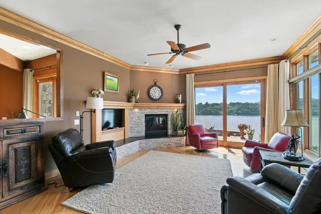 $2,899,900 | E12261 Timber Rdg Trail, Prairie du Sac, WI 53578