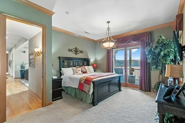 $2,899,900 | E12261 Timber Rdg Trail, Prairie du Sac, WI 53578