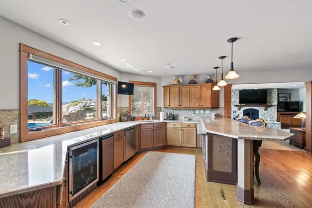 $2,899,900 | E12261 Timber Rdg Trail, Prairie du Sac, WI 53578