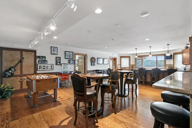 $2,899,900 | E12261 Timber Rdg Trail, Prairie du Sac, WI 53578