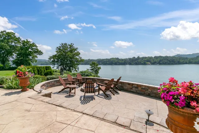 $2,899,900 | E12261 Timber Rdg Trail, Prairie du Sac, WI 53578