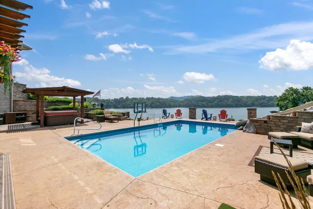 $2,899,900 | E12261 Timber Rdg Trail, Prairie du Sac, WI 53578