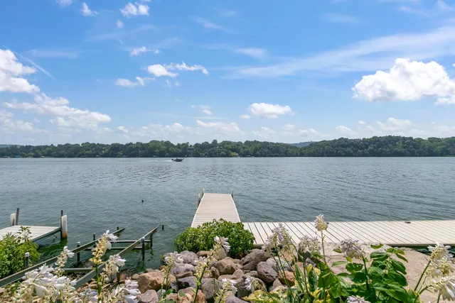 $2,899,900 | E12261 Timber Rdg Trail, Prairie du Sac, WI 53578
